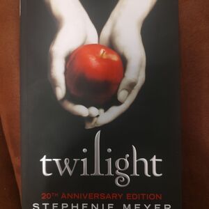 Twilight 20th Anniversary Edition by Stephenie Meyer - Black & Red Cover